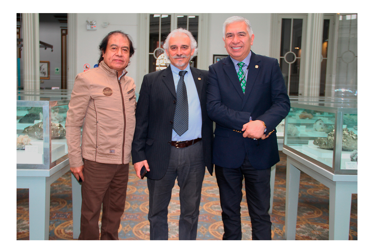 Director de Camiper para Latinoamérica visita Museo de Minerales en Perú
