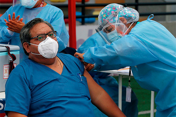 Minsa: Más de un millón de peruanos fueron vacunados