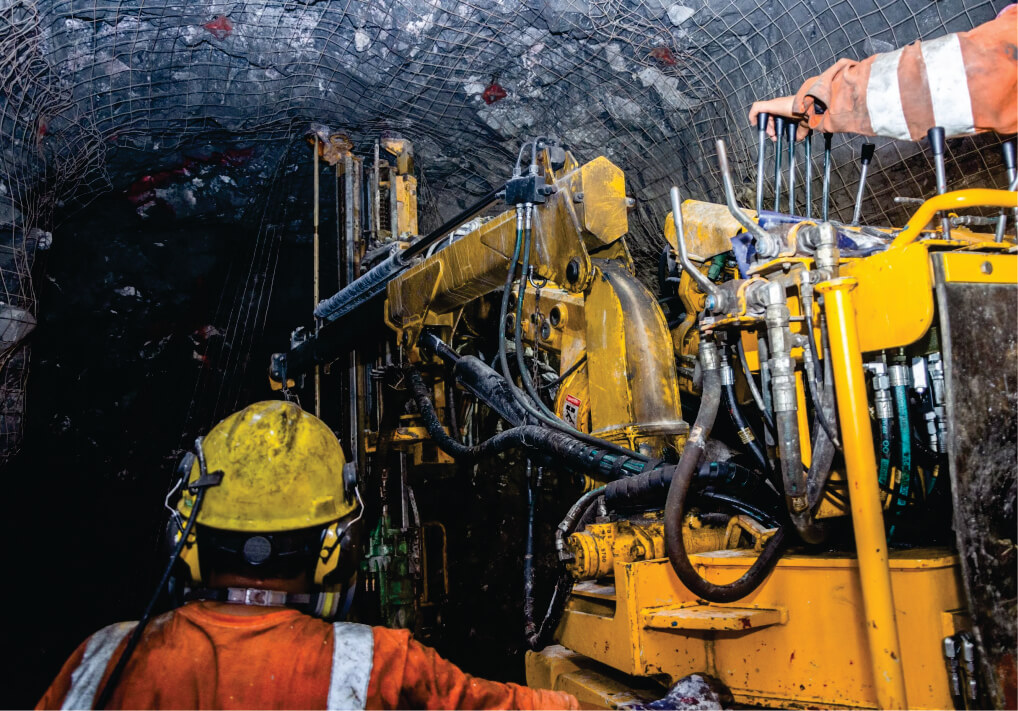 CAMIPER nuevo curso en tipos de sostenimiento en geomecánica subterránea y costos