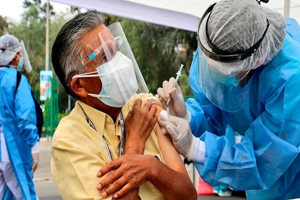 Presidente Sagasti: vacunas aplicadas en Perú son efectivas en más del 90%