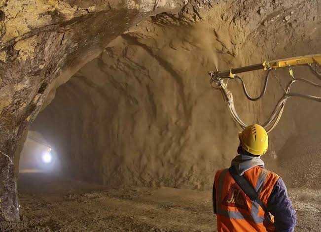 seguridad en tuneles de mina